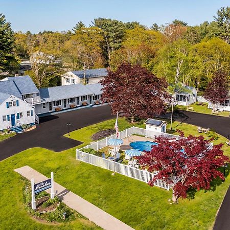 The Beaches Guestrooms And Cottages Wells Exterior photo