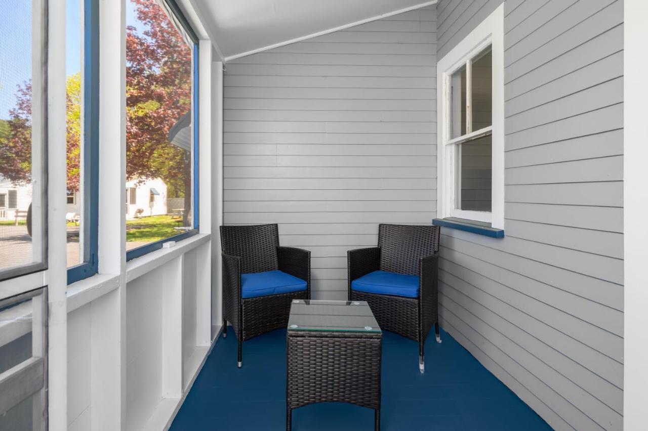 The Beaches Guestrooms And Cottages Wells Exterior photo