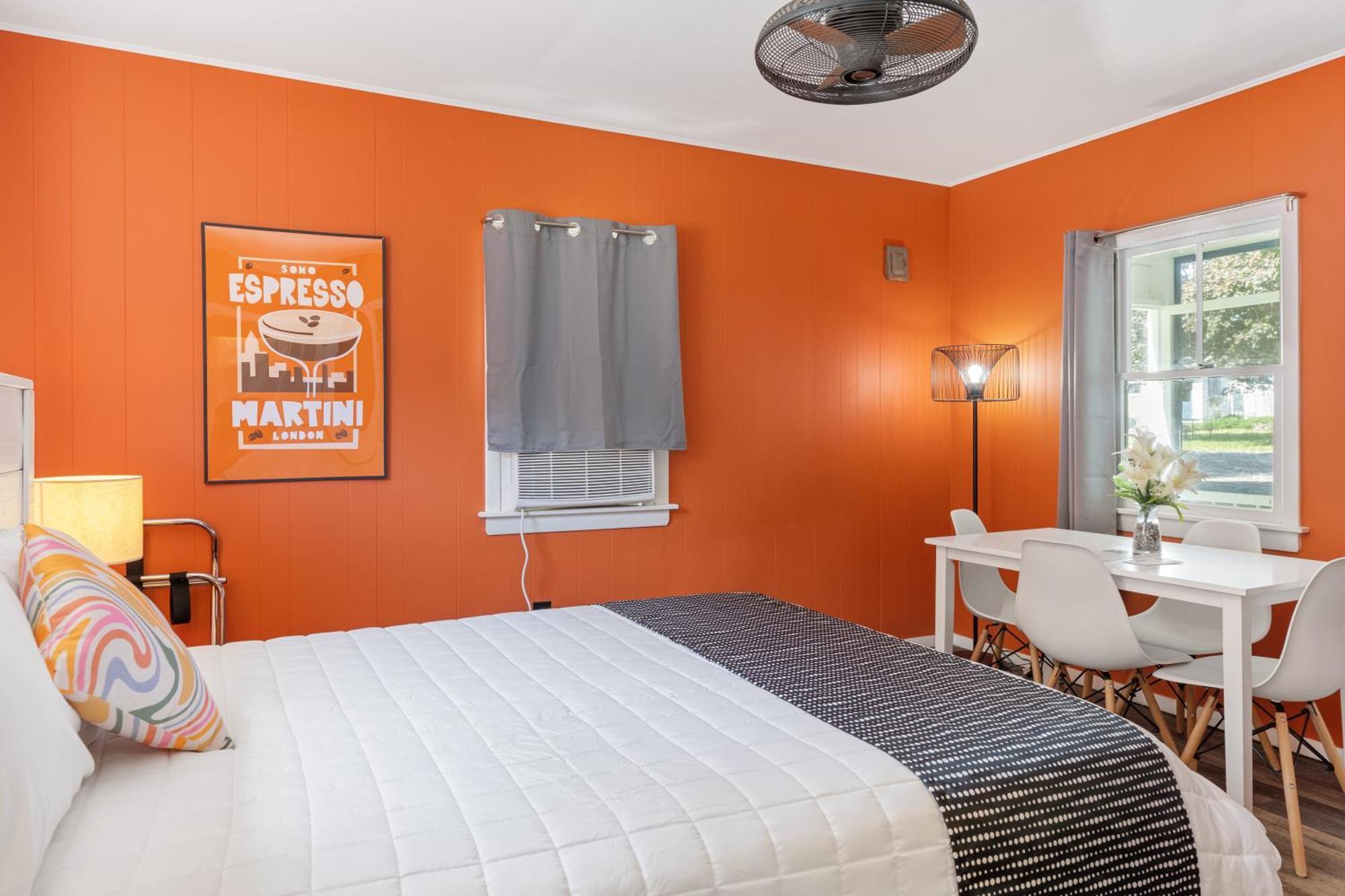 The Beaches Guestrooms And Cottages Wells Exterior photo