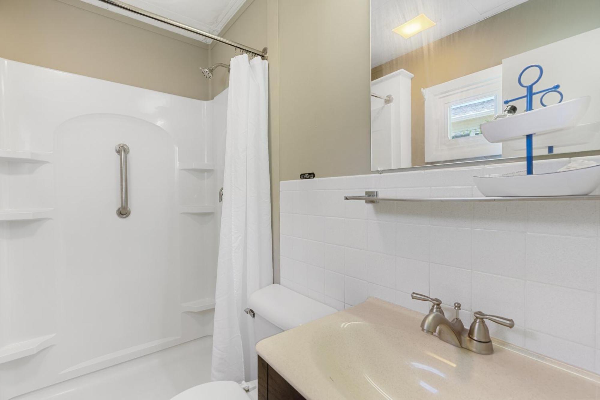 The Beaches Guestrooms And Cottages Wells Exterior photo