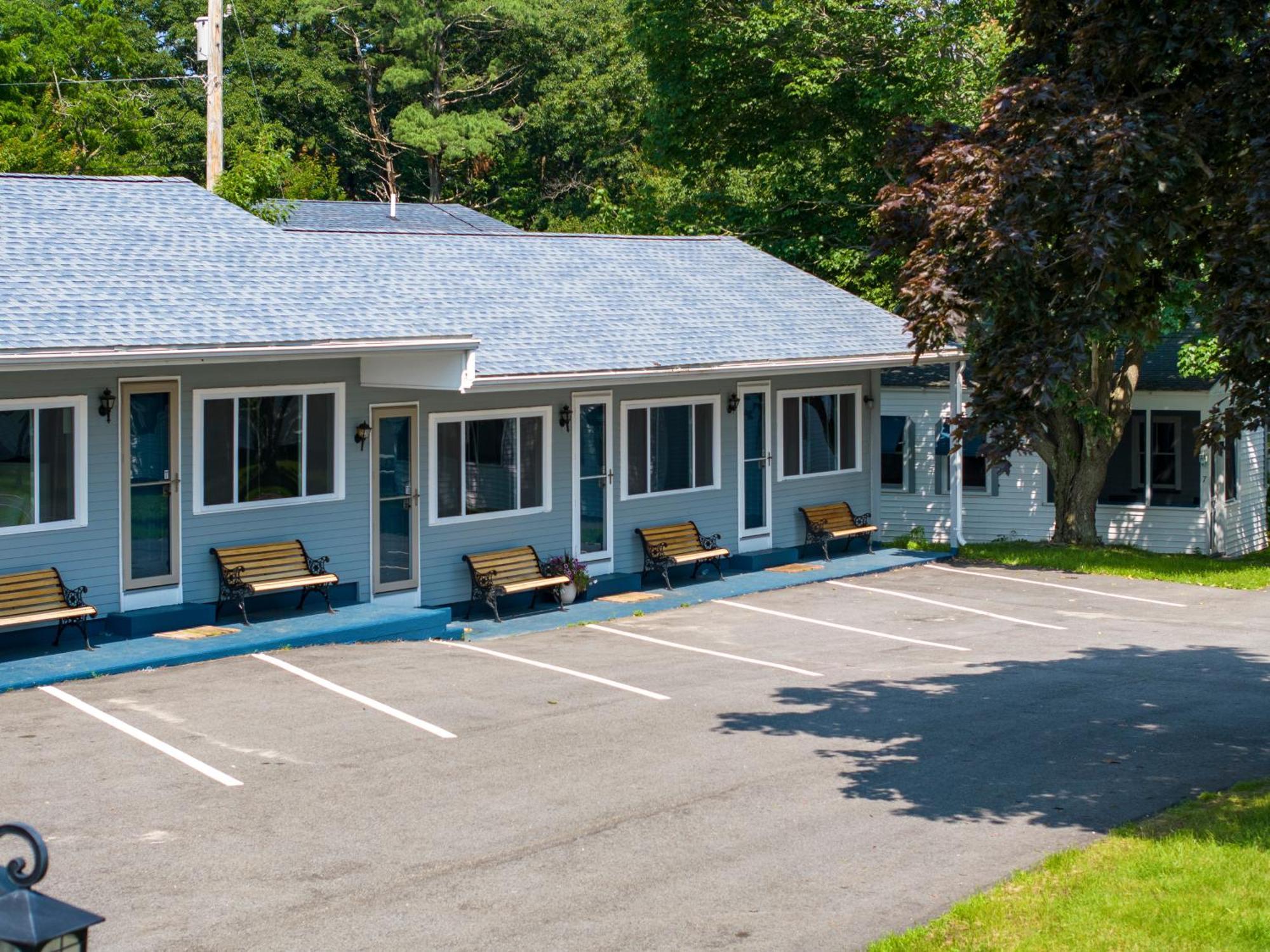 The Beaches Guestrooms And Cottages Wells Exterior photo