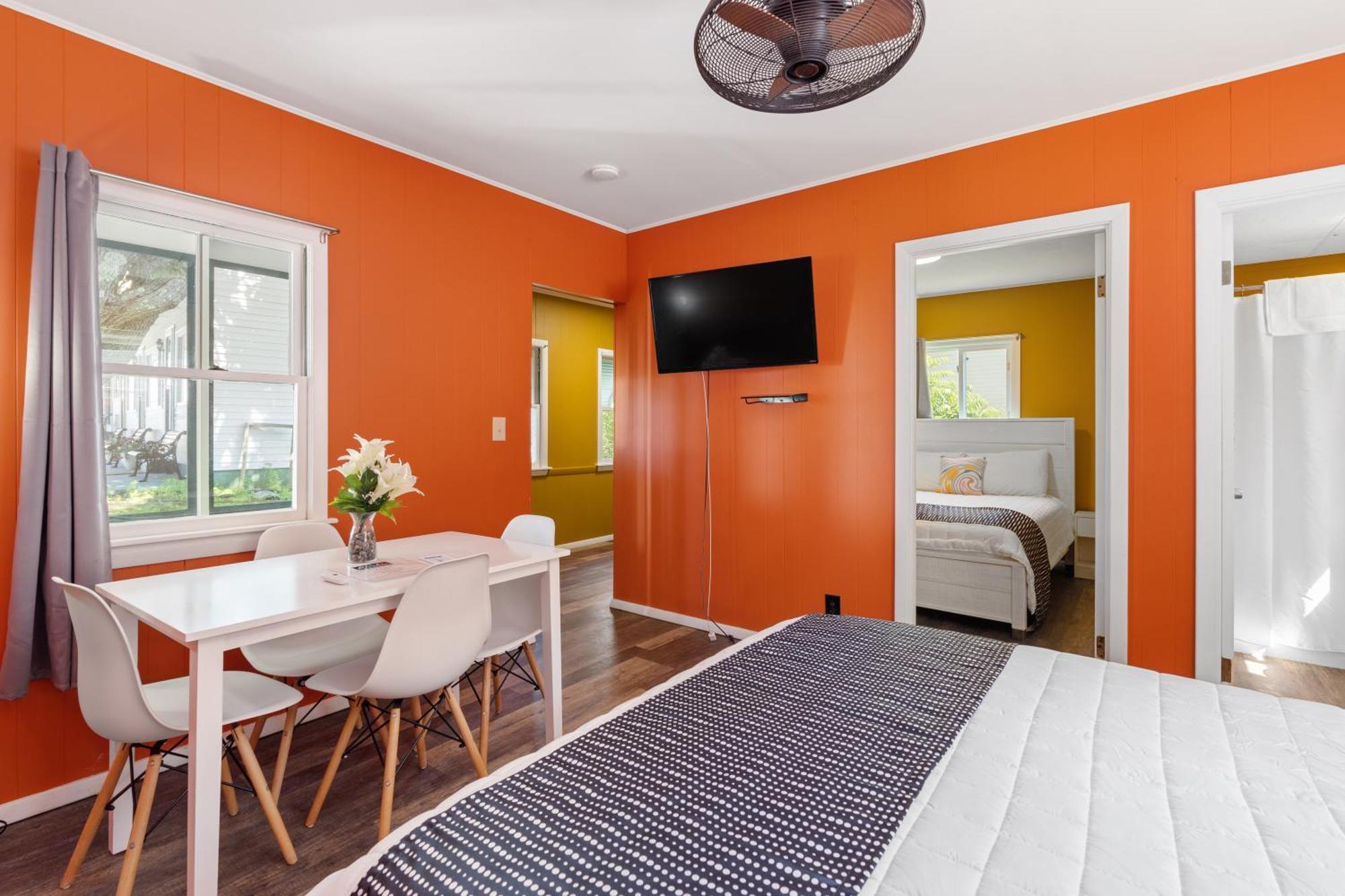 The Beaches Guestrooms And Cottages Wells Exterior photo